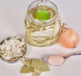 Chucrut (Cebolla blanca) fermentada  236 g